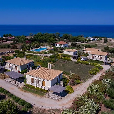 Navarone Beach Apartments Petrochori  Esterno foto